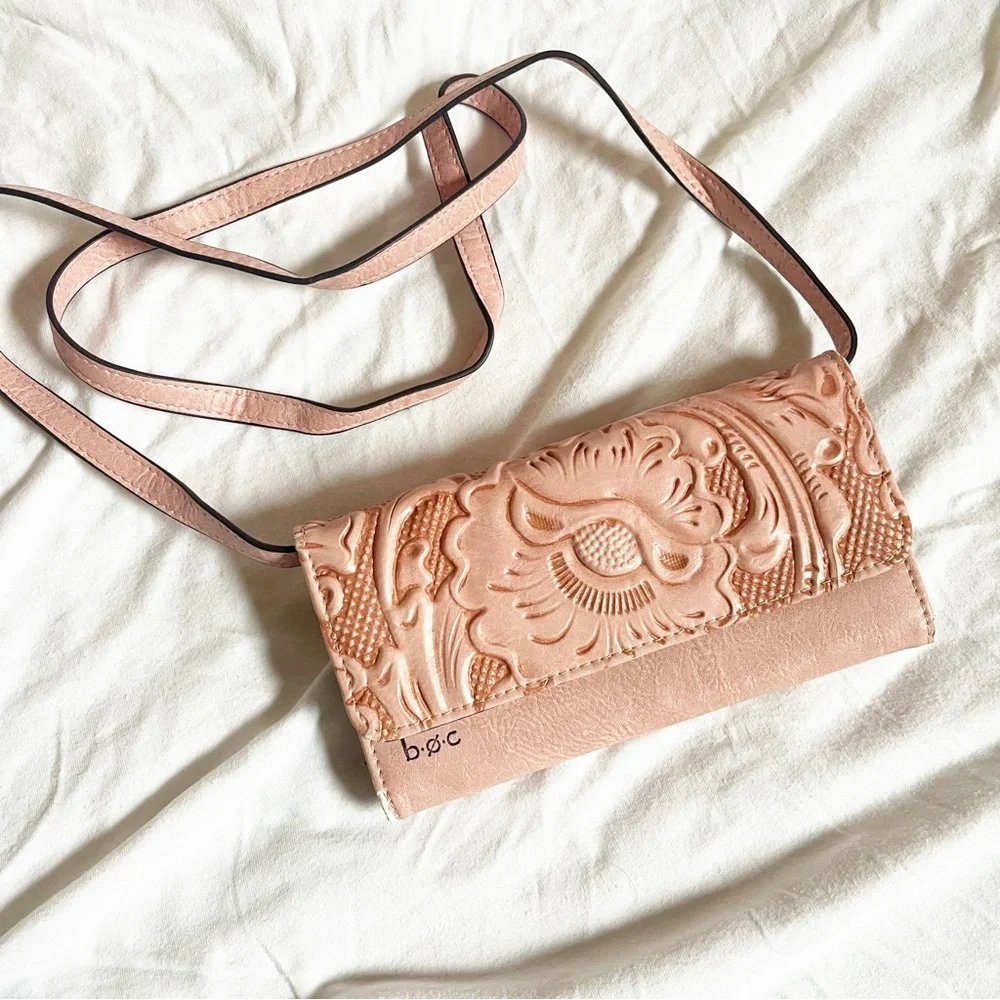 B.o.c. Pastel Pink Tooled Leather Crossbody Wallet Snap - Picture 1 of 9